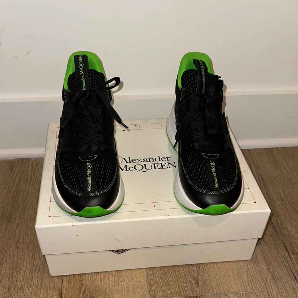 Alexander McQueen Men's Black and Green Sneakers